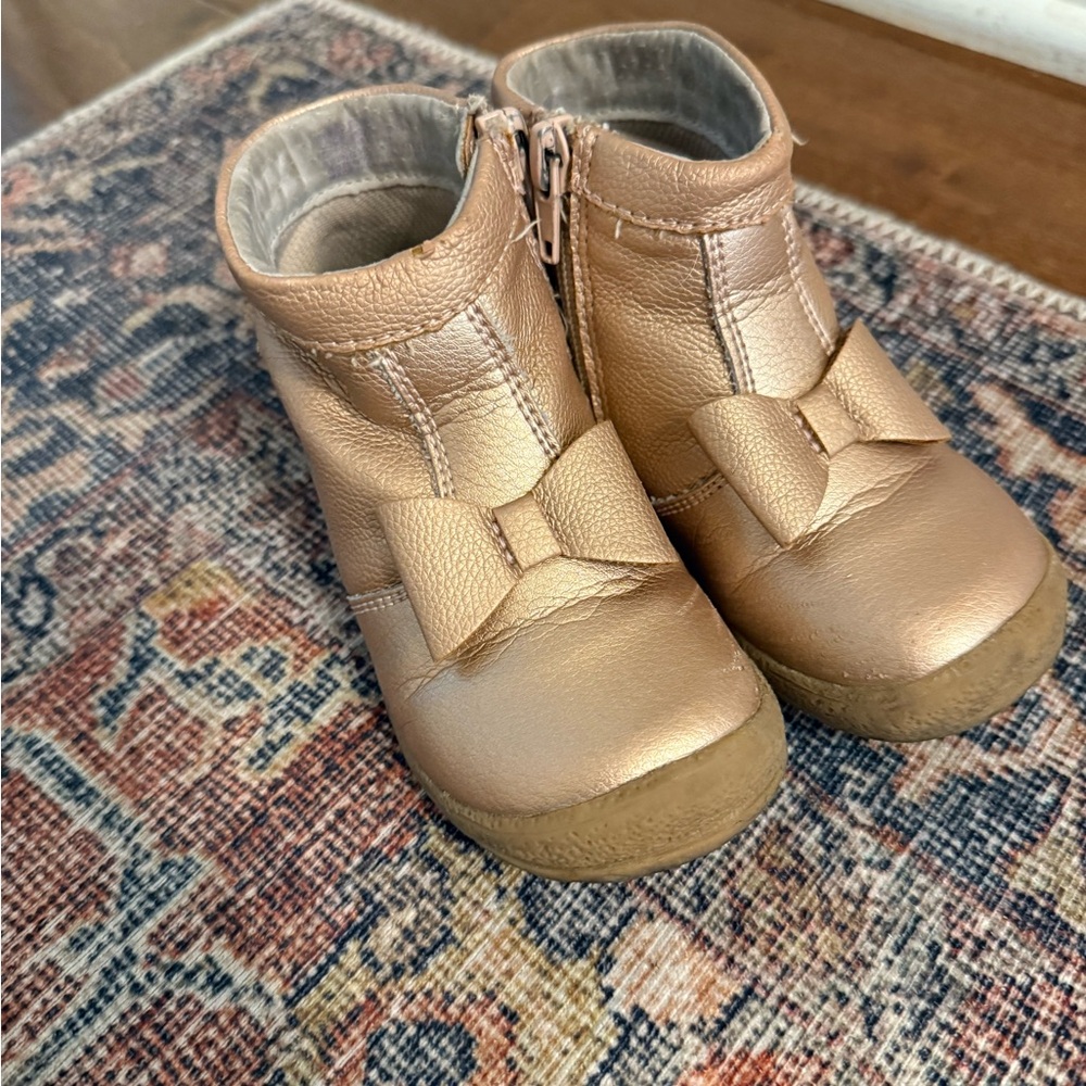 Lamour rose gold bow boots